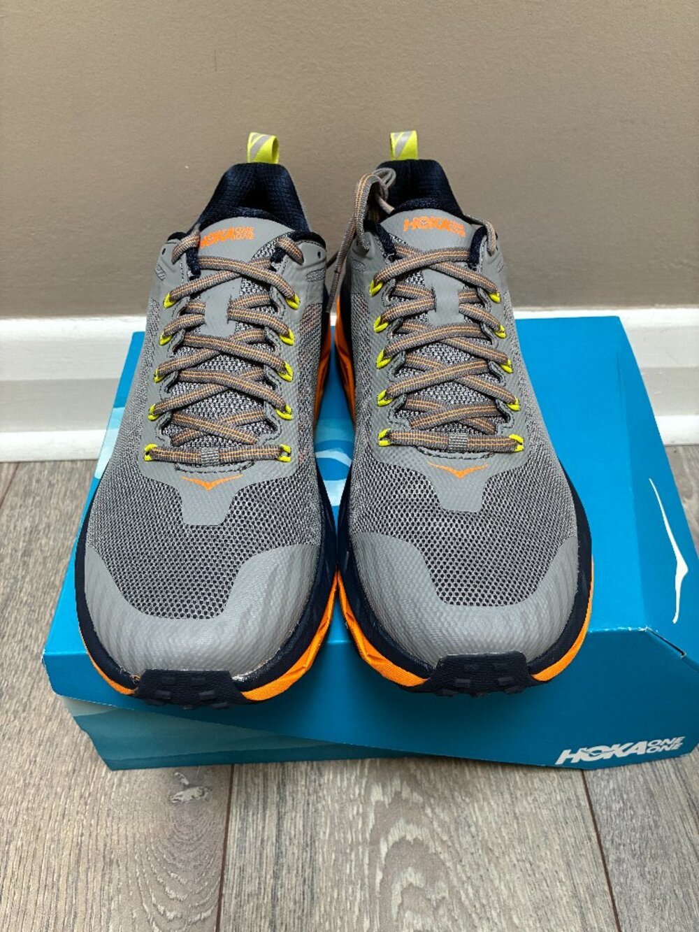 Running shoes. NEW Sz 10 HOKA Challenger ATR5 light grey